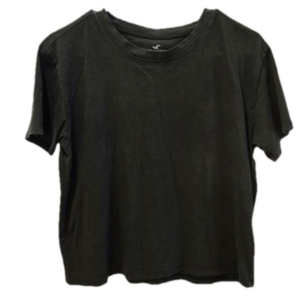 Hollister Dark Grey T-Shirt - Size M (Used)